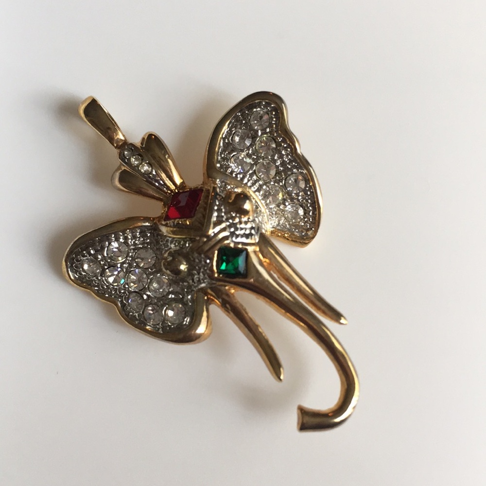Elephant necklace pendant